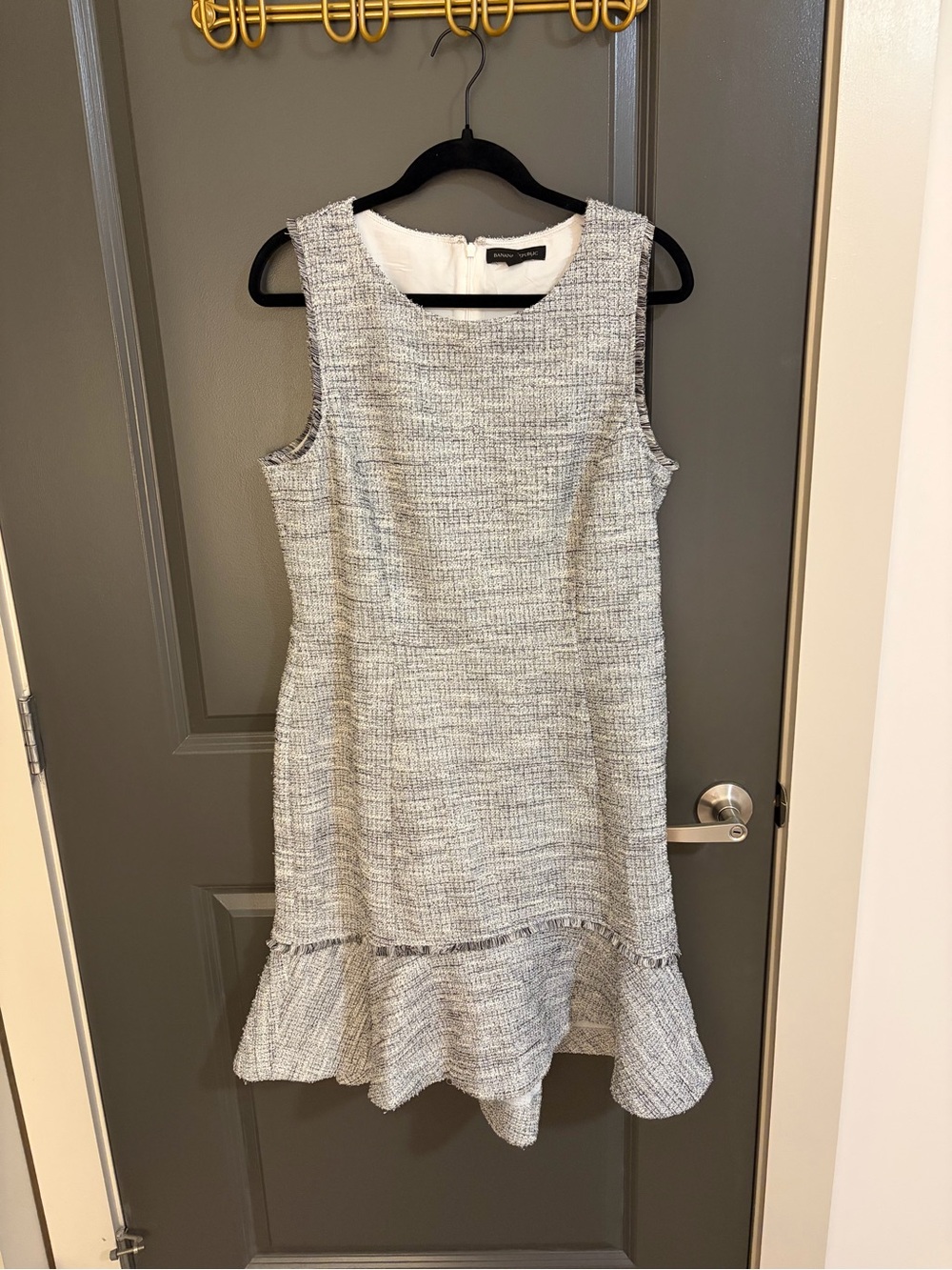 Banana Republic Sleeveless Tweed Dress in Light Gray